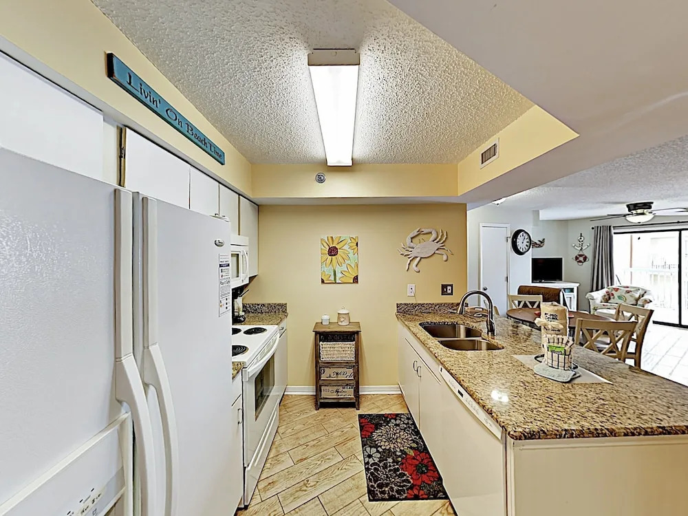 Beachfront With Indoor/outdoor Pool 2 Bedroom Condo