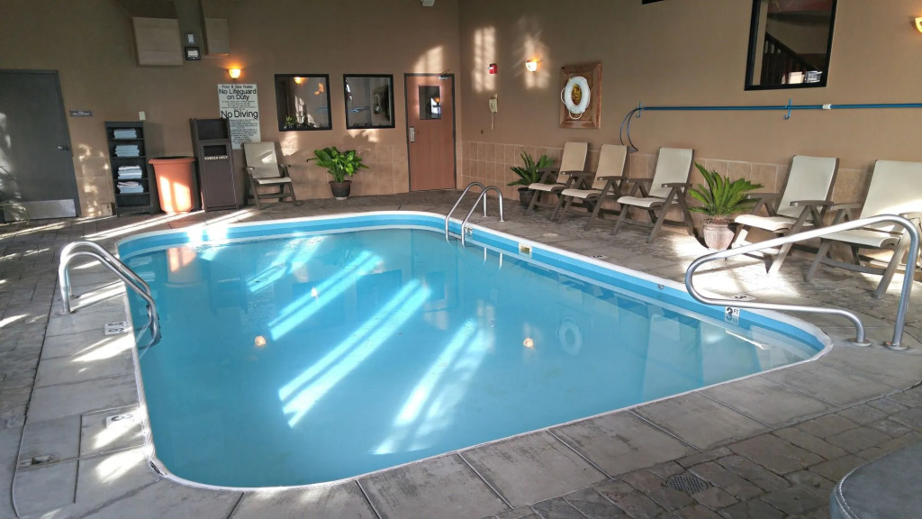 Best Western Plus Country Inn & Suites