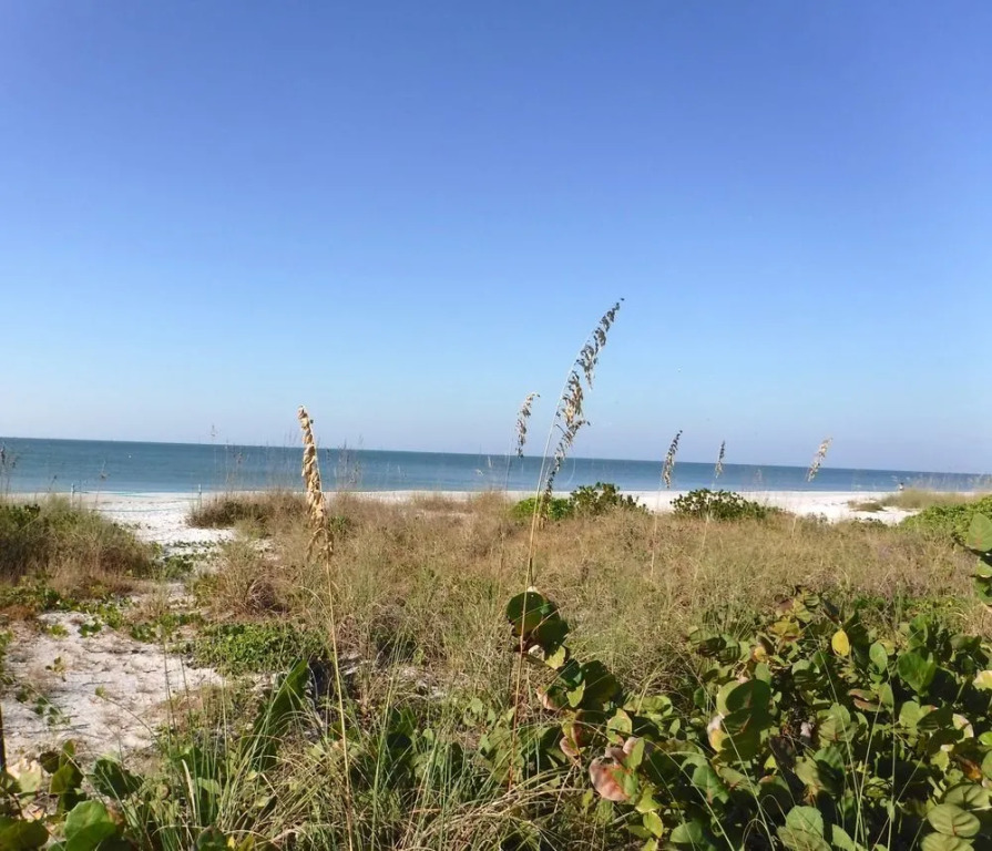 Waterside Inn on the Beach