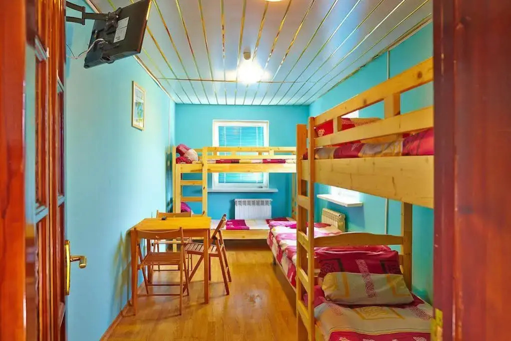 Happy Hostel
