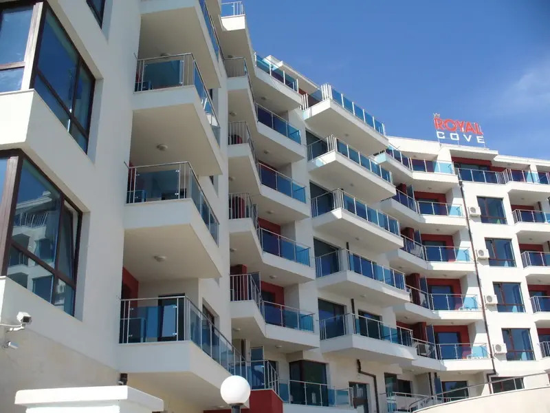 Hotel Royal Cove Residence