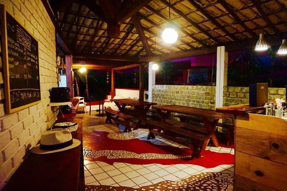 Novos Baianos Hostel e Pousada