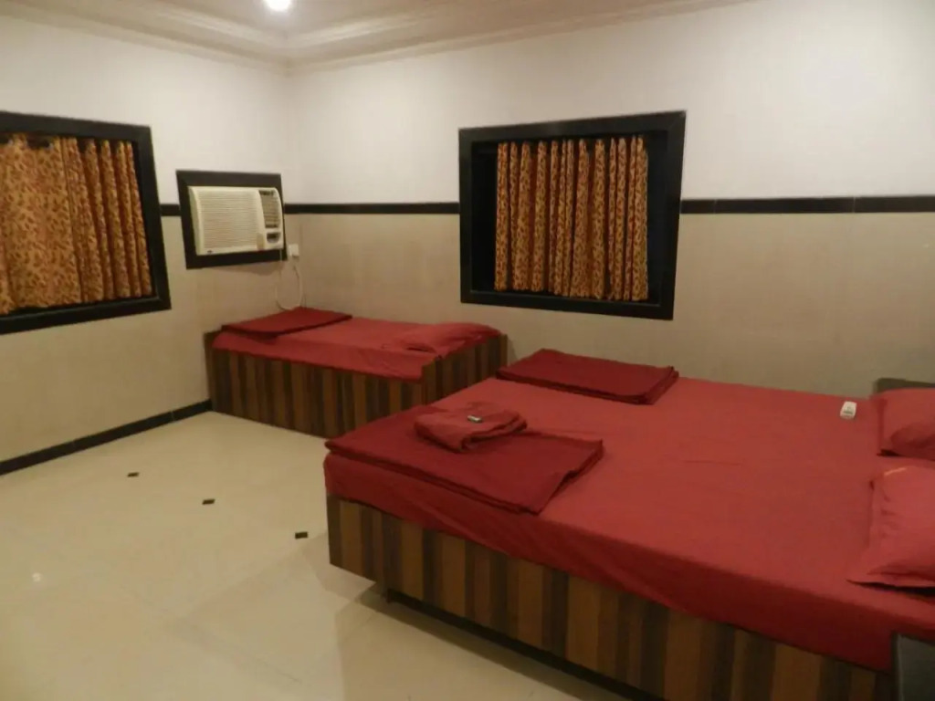 Royal Hotel