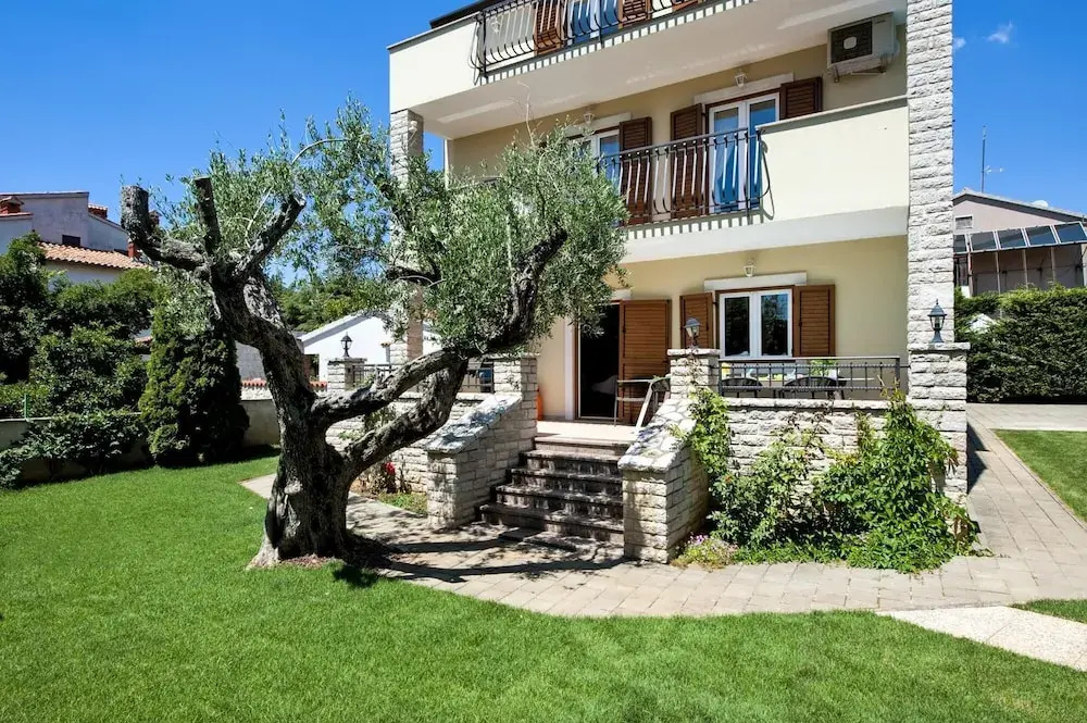 Villa Francesco - Three-bedroom Apartment