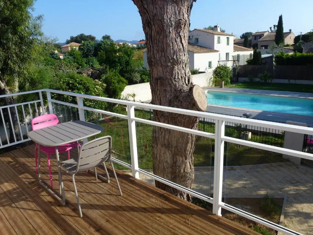 Studio de Charme, Piscine Et Mer a Pieds