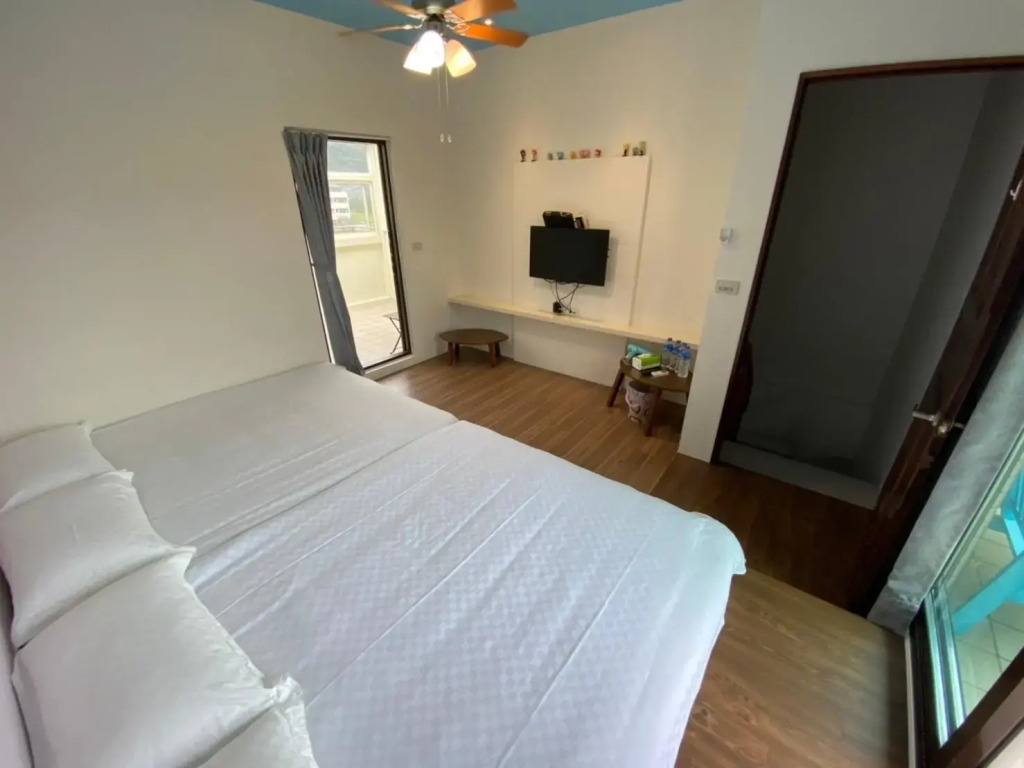 Sunny Bed and Breakfast