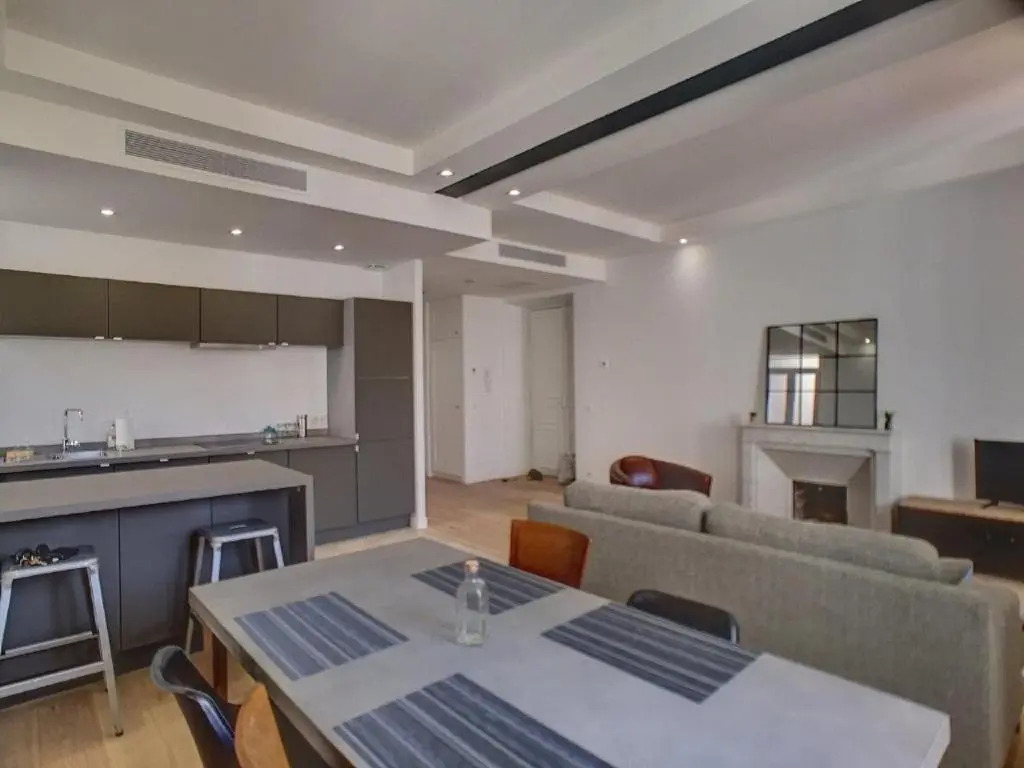 Welcome to Cannes - Jaurès Home