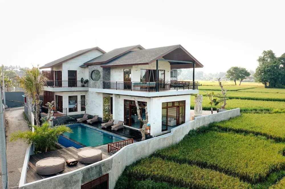 Kari Senja Luxury Villa