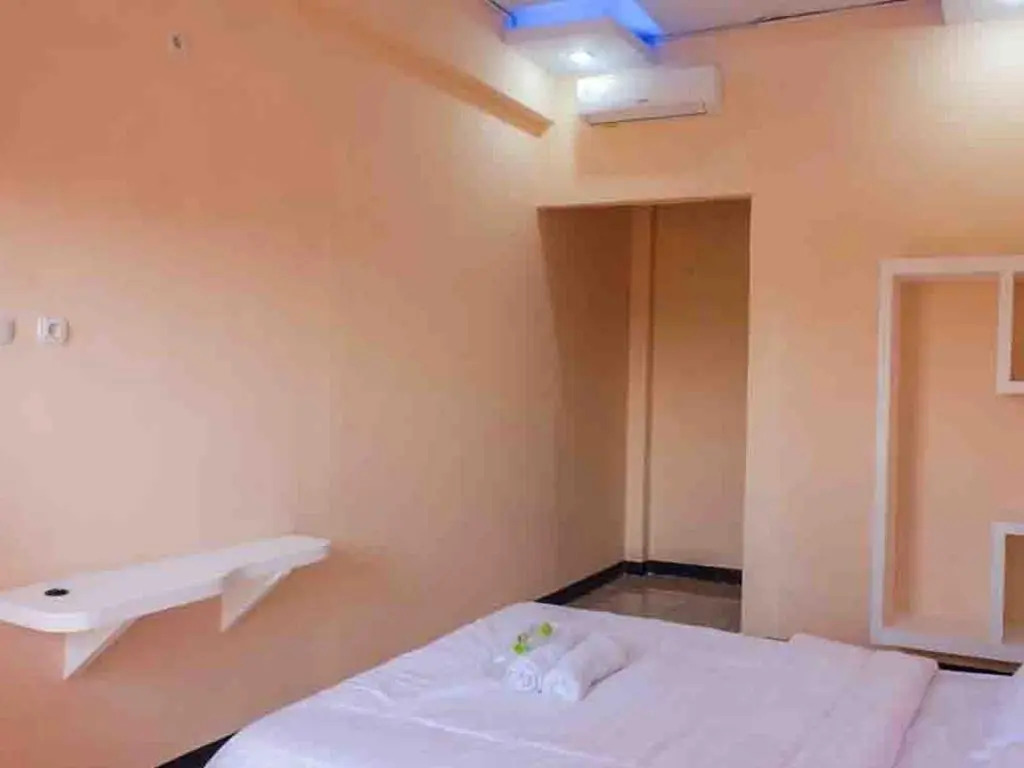 Artayya Puri 2 near Alun Alun Caruban Mitra RedDoorz