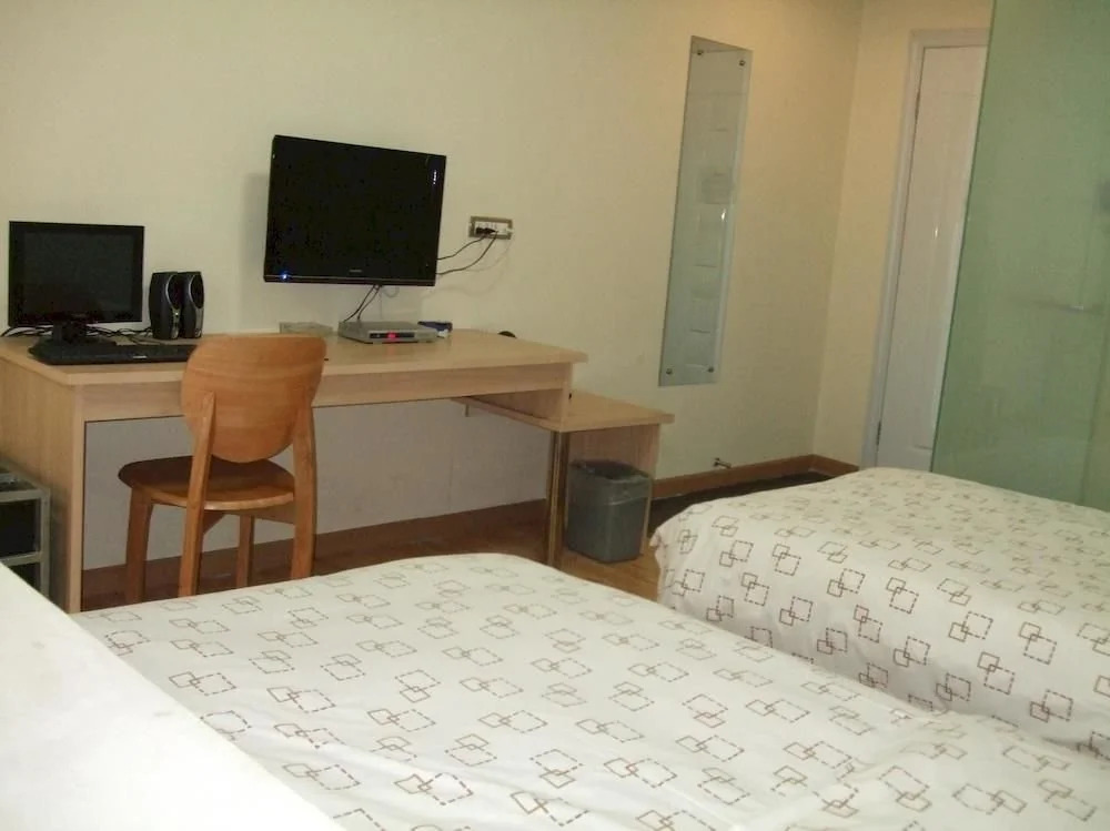 Wuhan Taining Express Hotel