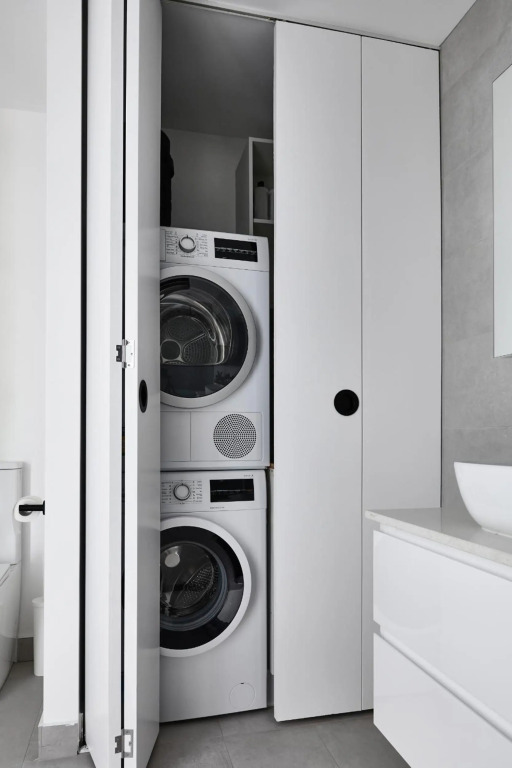 Stylish Townhouse in Melbournes Playground