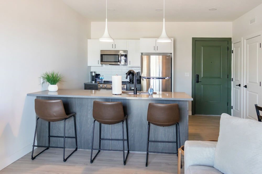 Landing Furnished Apartments near Downtown Salt Lake