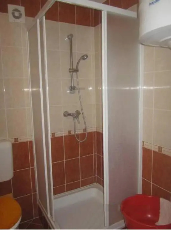 Gyöngyvirág Üdülő - Mario Apartman