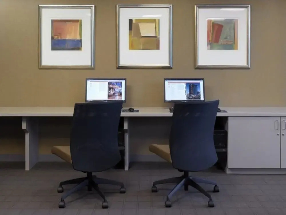 Corporate Suites Network At Columbus Plaza