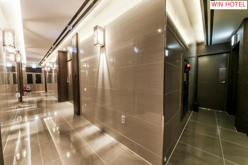 Win Hotel