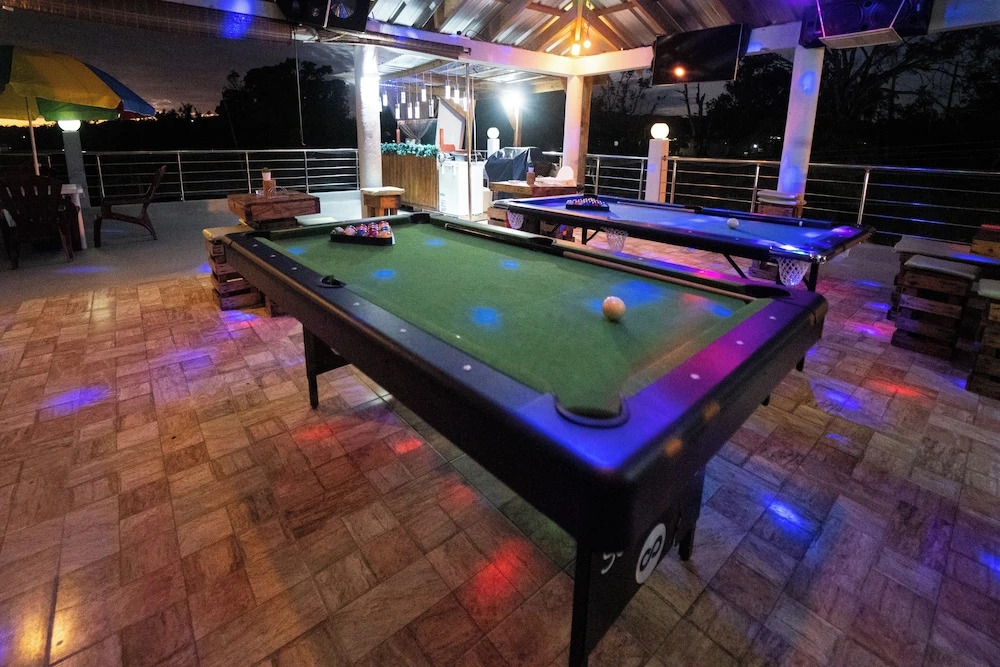 Edma Aparta Hotel