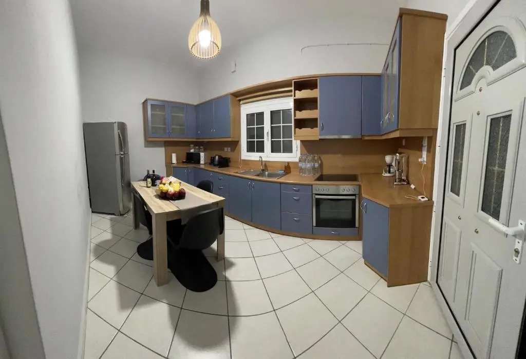 JET, luxury appartment 20m from the beach