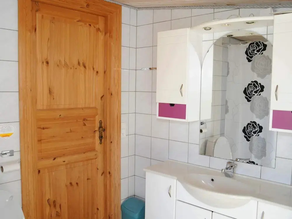 6 person holiday home in Harboøre