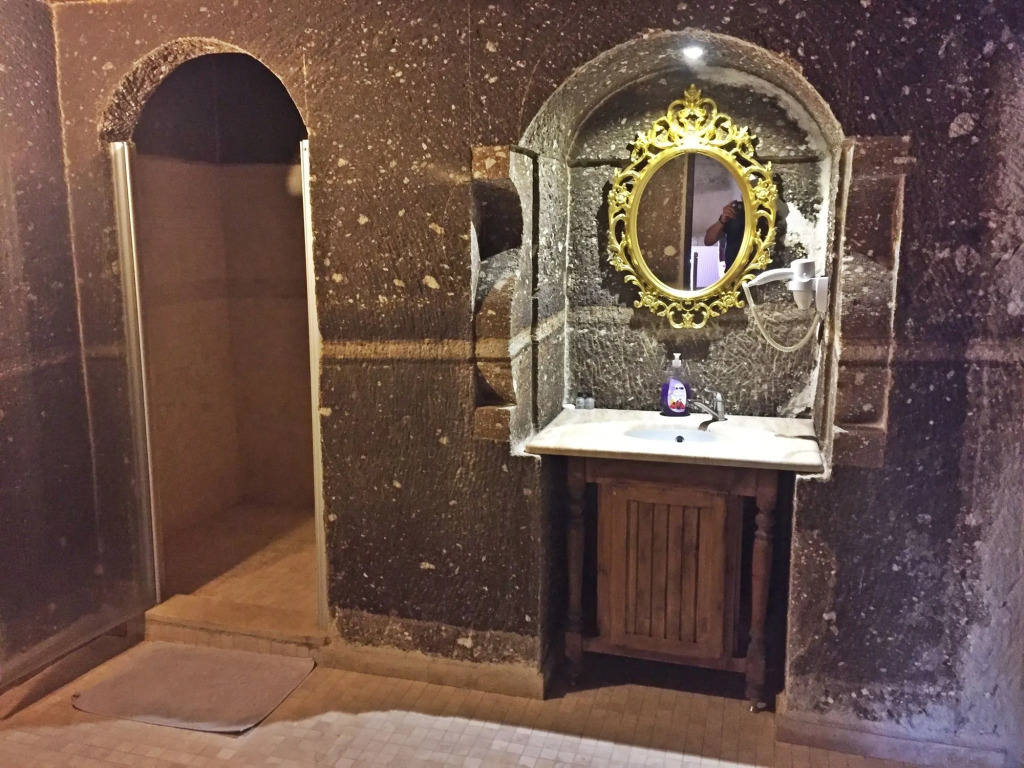 Antique Terrace Cave Suites