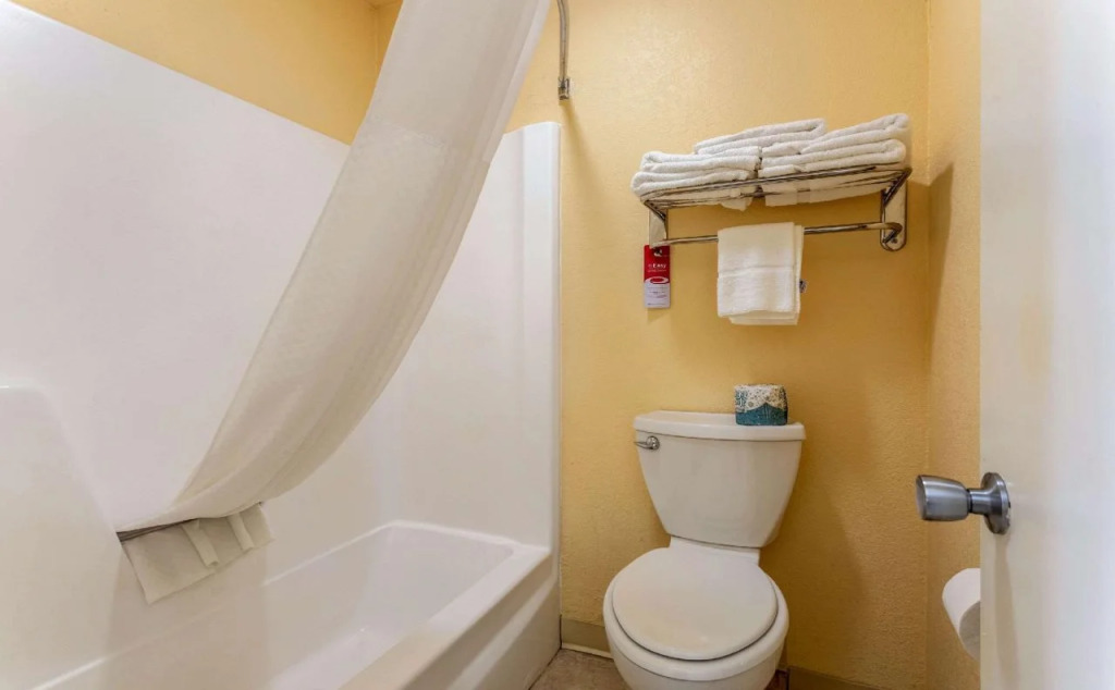 Econo Lodge Inn & Suites Santa Rosa