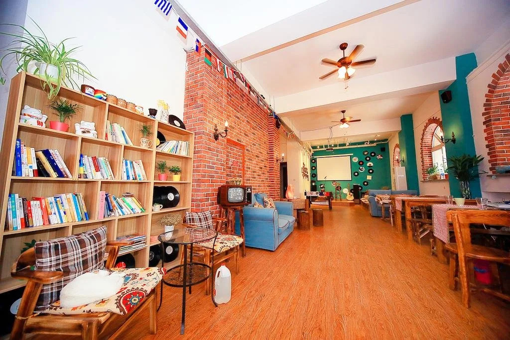 Dalian Gap Year Youth Hostel