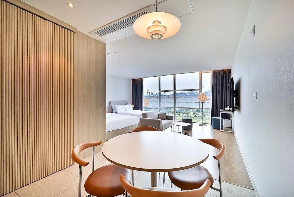 Browndot Signature Hotel