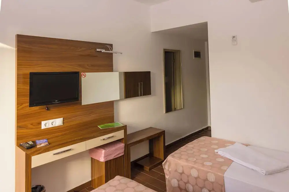Cotton Boutique Hotel 16+