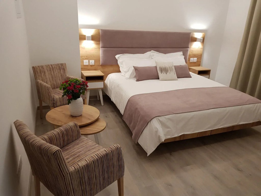 Hypnos Boutique Hotel