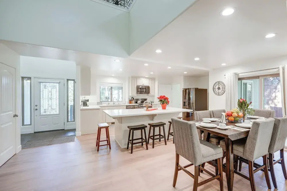 Serene Pine Mountain Club Home w/ Pool Access!