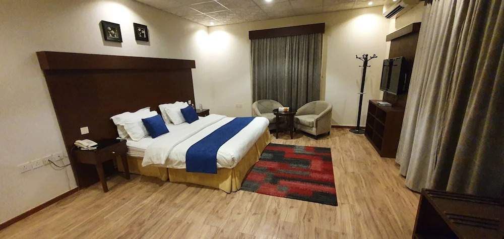 Saryet Al Hamra Hotel Apartments