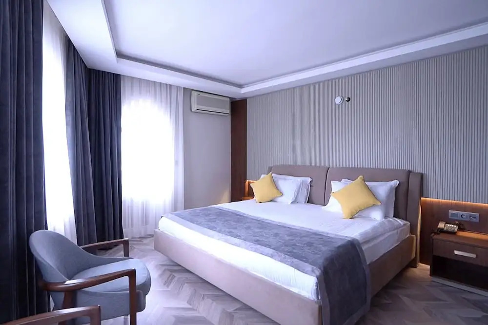 Segmen Hotel