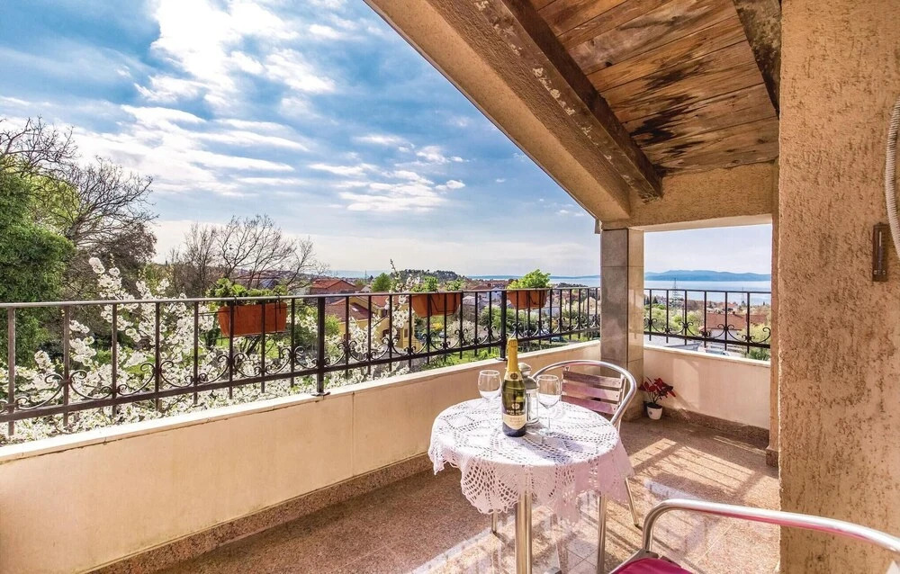 Pet Friendly Home In Spincici