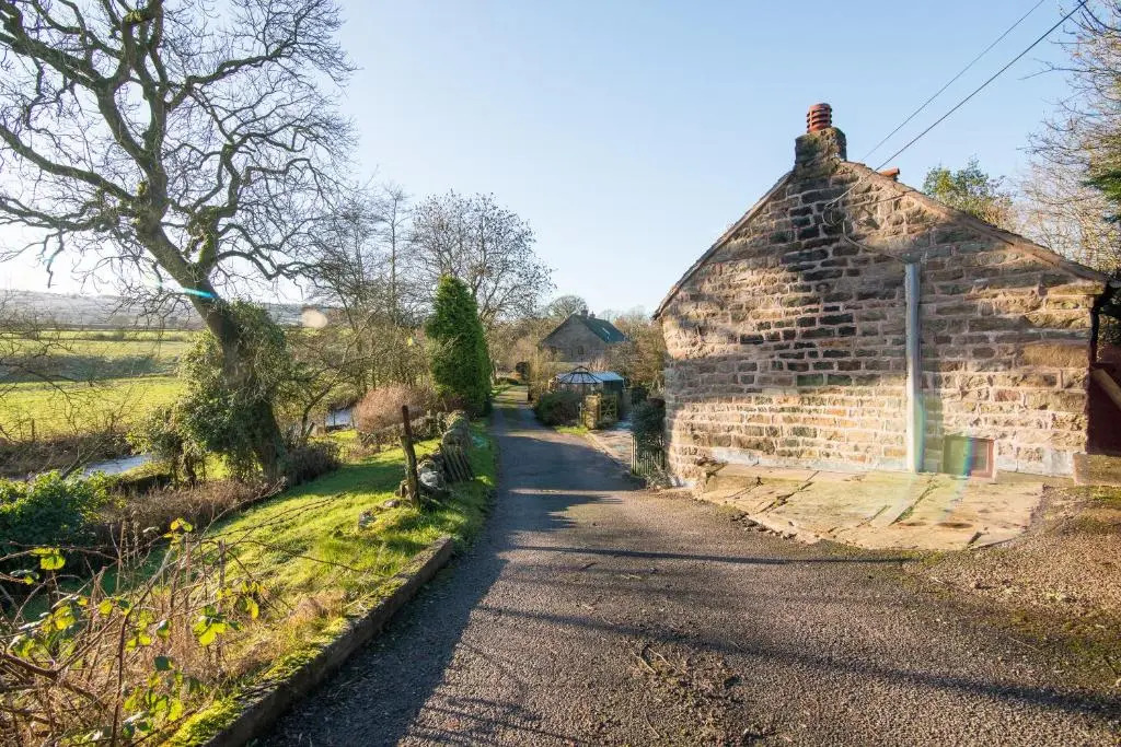 Colourmill cottage