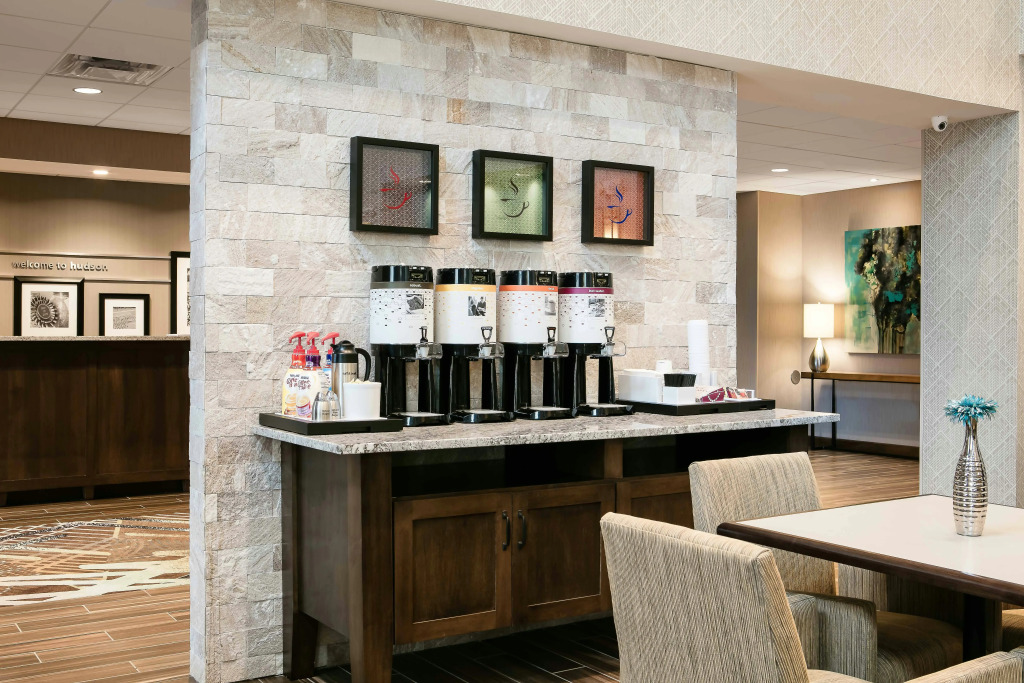 Hampton Inn & Suites-Hudson Wisconsin