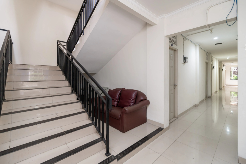 Urbanview Hotel Minongga Pondok Labu by RedDoorz