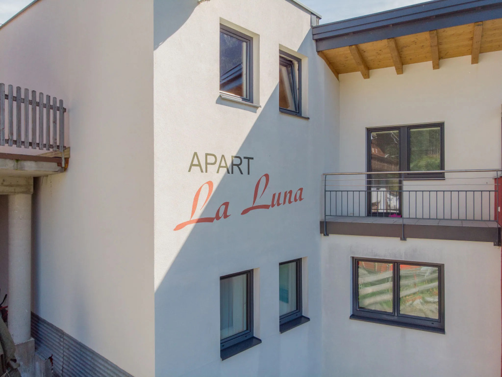 Apartment La Luna by Interhome
