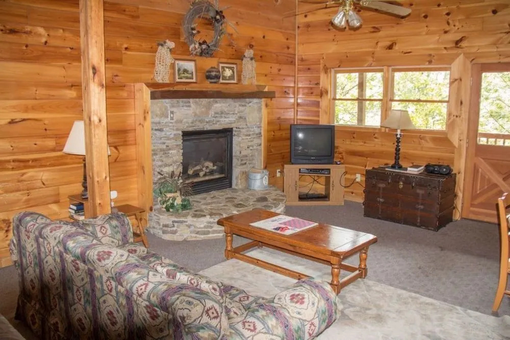 13 Serenity - 6 Br Cabin