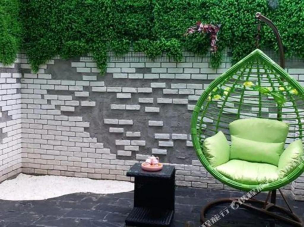 Jiushang Yunge Art Boutique Hotel
