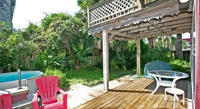 Cranberry Cottage by Vacation Rental Pros