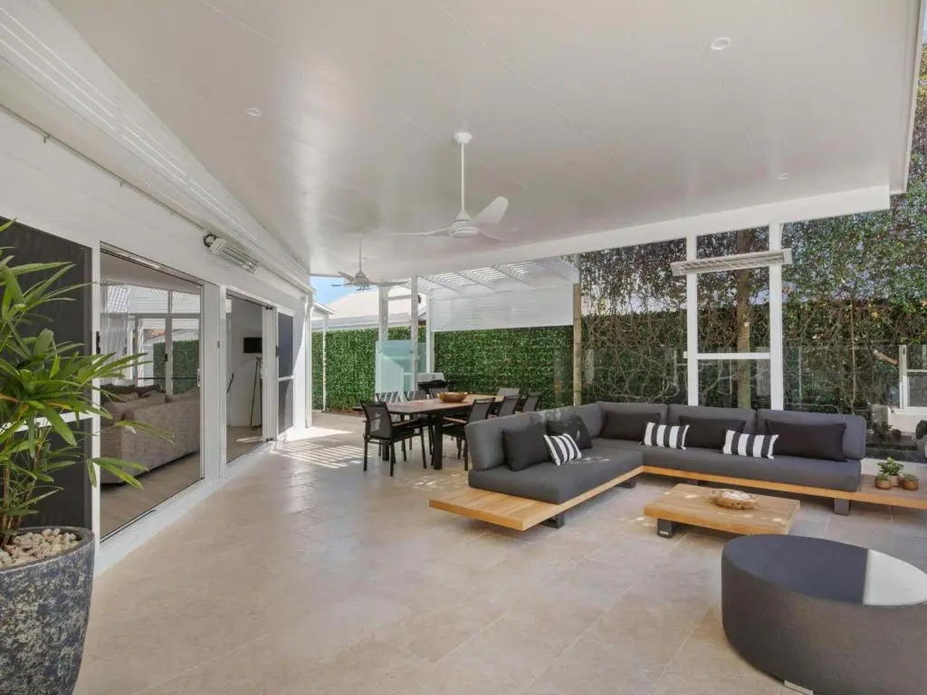 7th Heaven Wesley Court 7