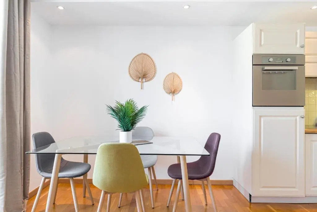 Massena Street - 1 Bdr Duplex with AC & Parking