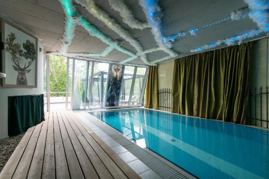 Wagner Stays - Bonni - Unique apartment with private pool, cinema, SPA