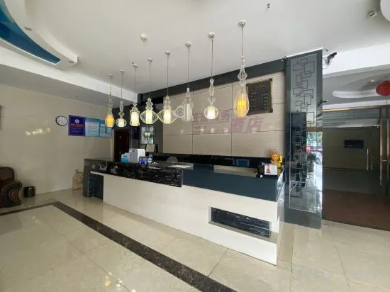Yunyi Business Hostel