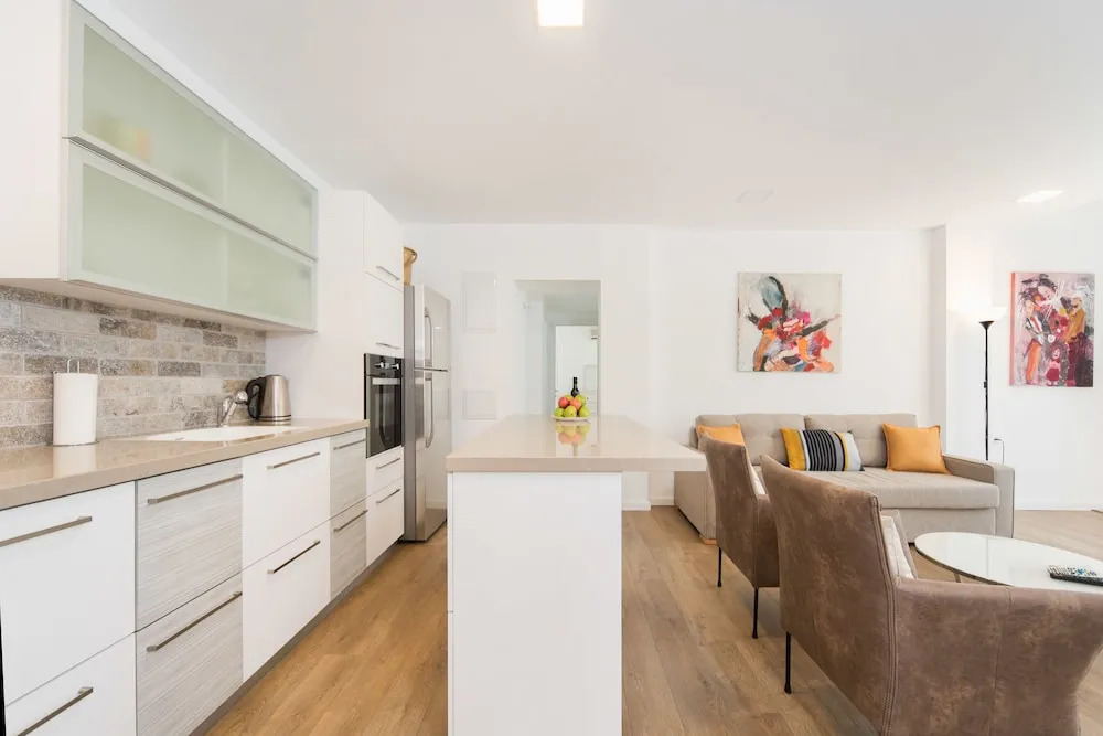 Sea N' Rent Selected Apartments