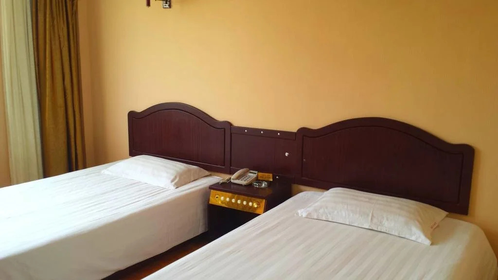 Millennium Express Hotel (Shandong Aviation College)