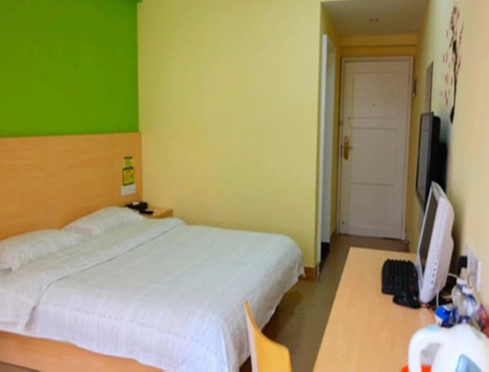 8 Inns Dongguan Shijie Branch