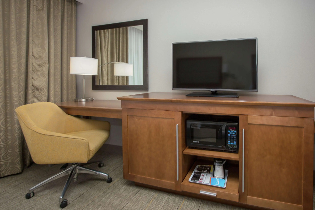 Hampton Inn & Suites - Knoxville Papermill Drive, TN