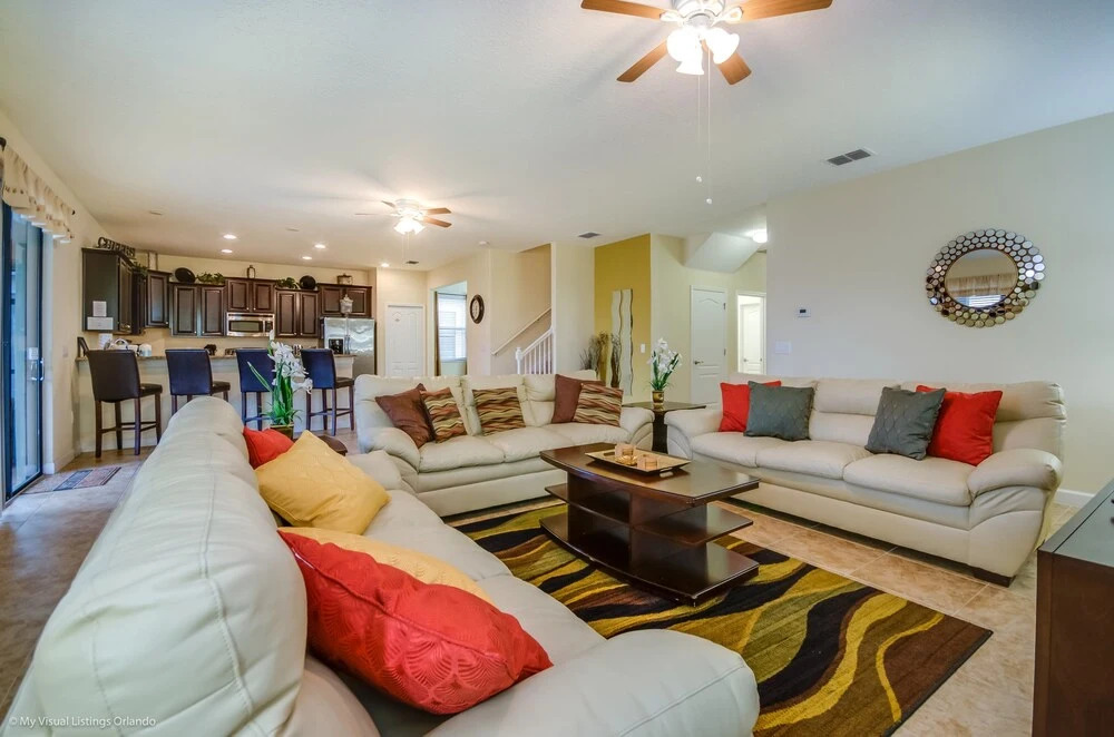 1422 Moonvalley Drive