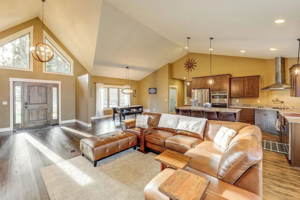 Deck + Views: Scenic Group Getaway in Lakeside!