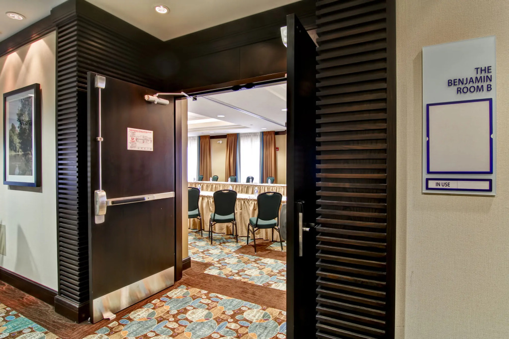 Holiday Inn Express Hotel & Suites Waterloo - St. Jacobs Area by IHG